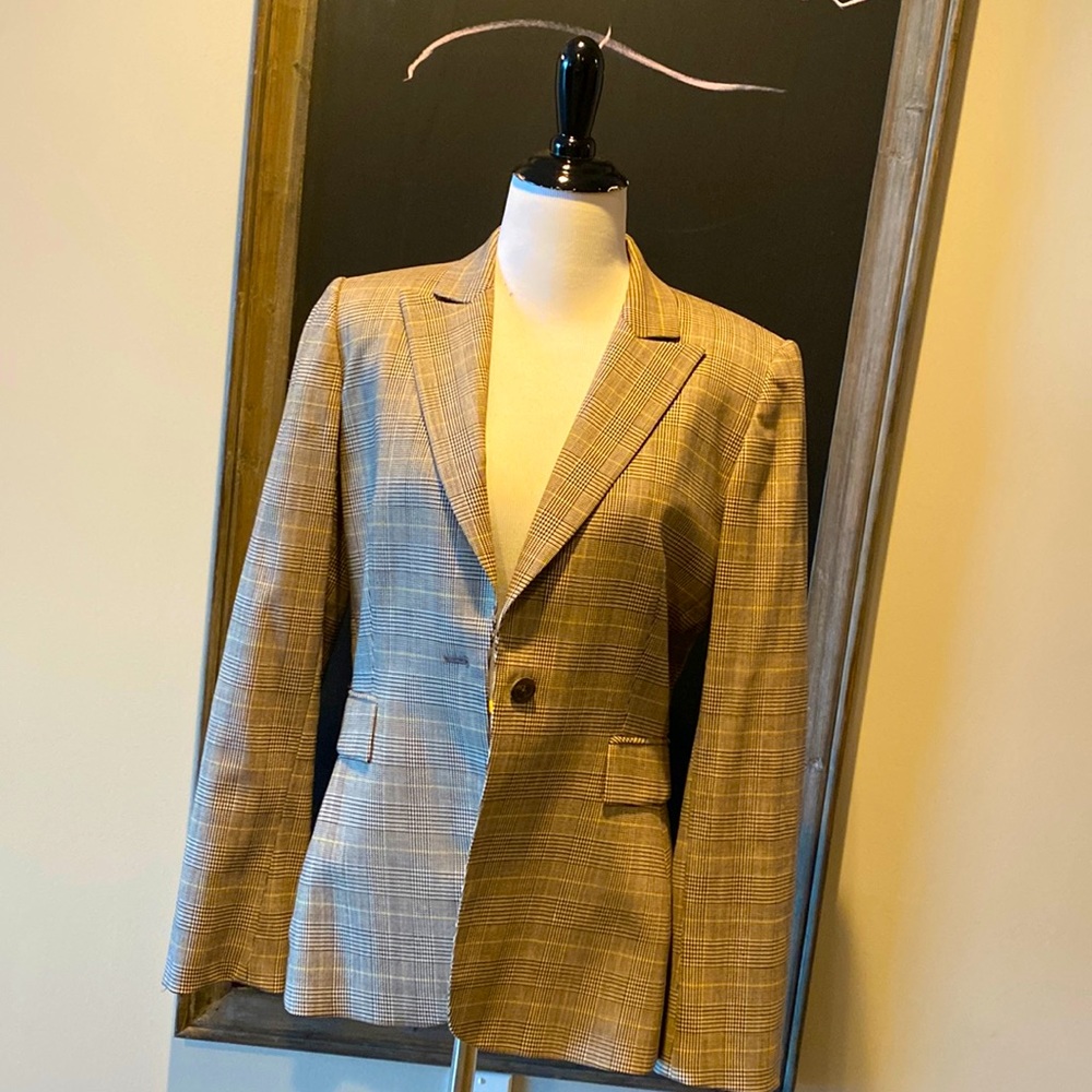 Tahari ASL Plaid Blazer in Tan and Brown
